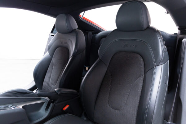 TTクーペ 1.8TFSI Sラインコンペティション