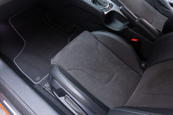 TTクーペ 1.8TFSI Sラインコンペティション