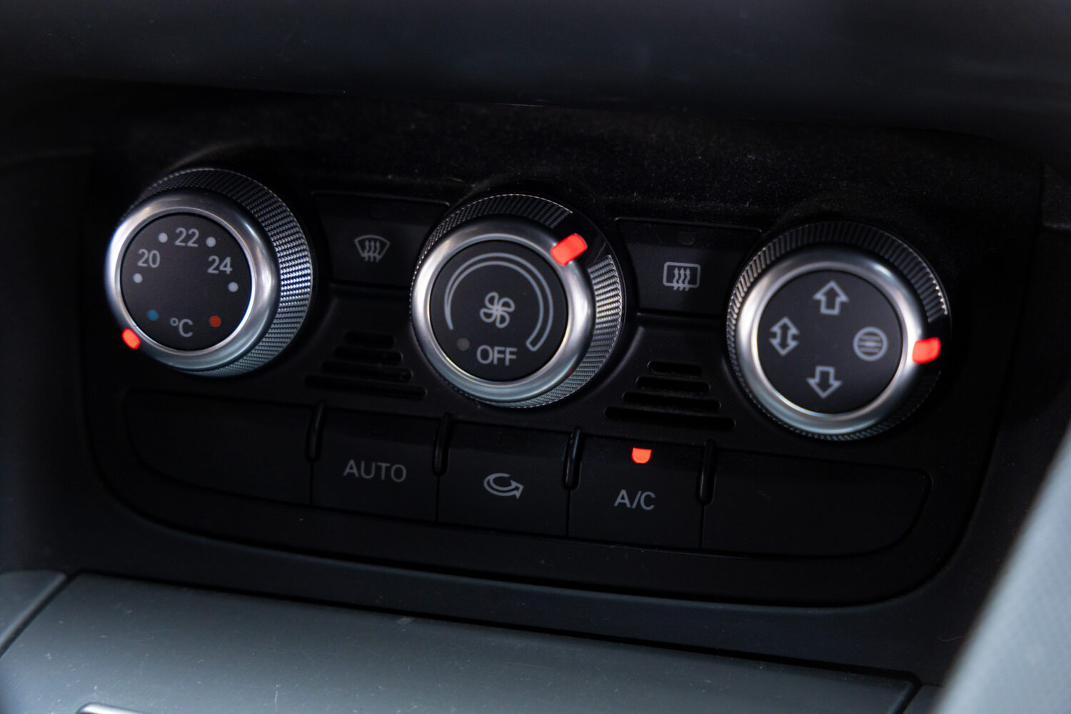 TTクーペ 1.8TFSI Sラインコンペティション