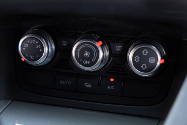 TTクーペ 1.8TFSI Sラインコンペティション