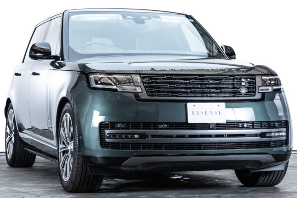 レンジローバー オートバイオグラフィ4.4L P530 LWB 4WD