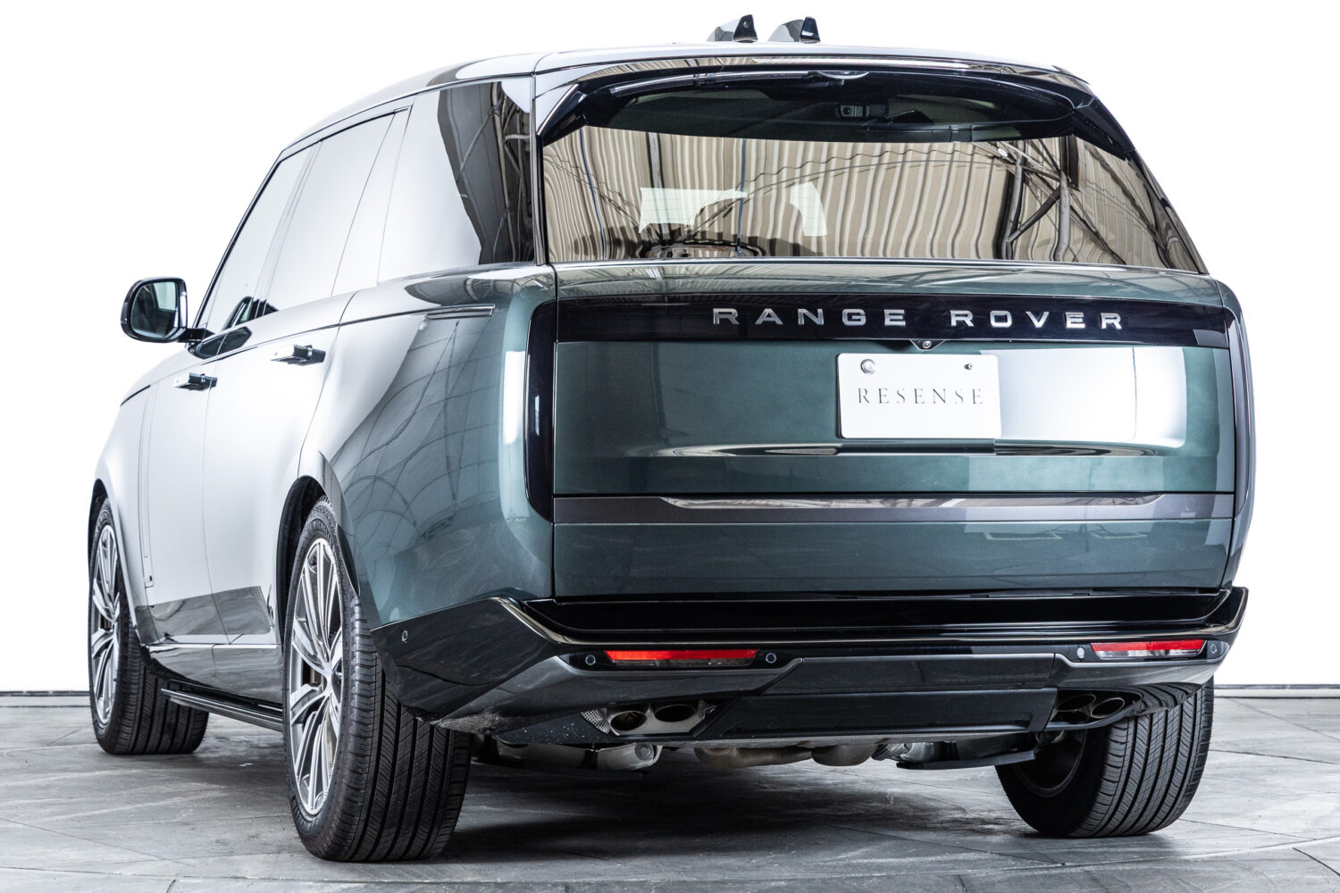 レンジローバー オートバイオグラフィ4.4L P530 LWB 4WD