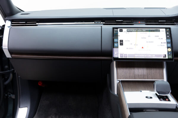 レンジローバー オートバイオグラフィ4.4L P530 LWB 4WD