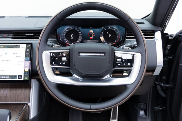 レンジローバー オートバイオグラフィ4.4L P530 LWB 4WD