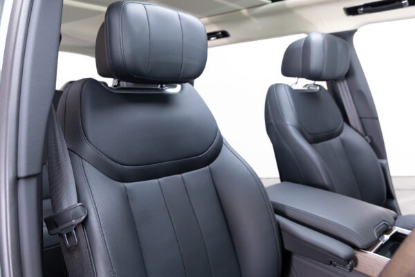 レンジローバー オートバイオグラフィ4.4L P530 LWB 4WD