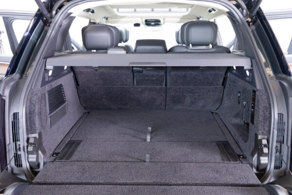 レンジローバー オートバイオグラフィ4.4L P530 LWB 4WD