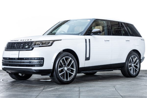 レンジローバー オートバイオグラフィ3.0L P550e SWB 4WD