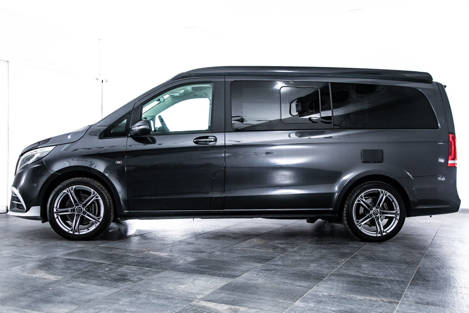 Vクラス マルコポーロ BRABUS D30 4×4 キャンパー