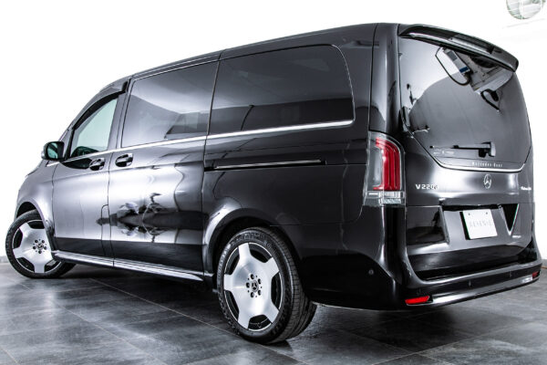 V220d エクスクルーシブ ロング プラチナスイート