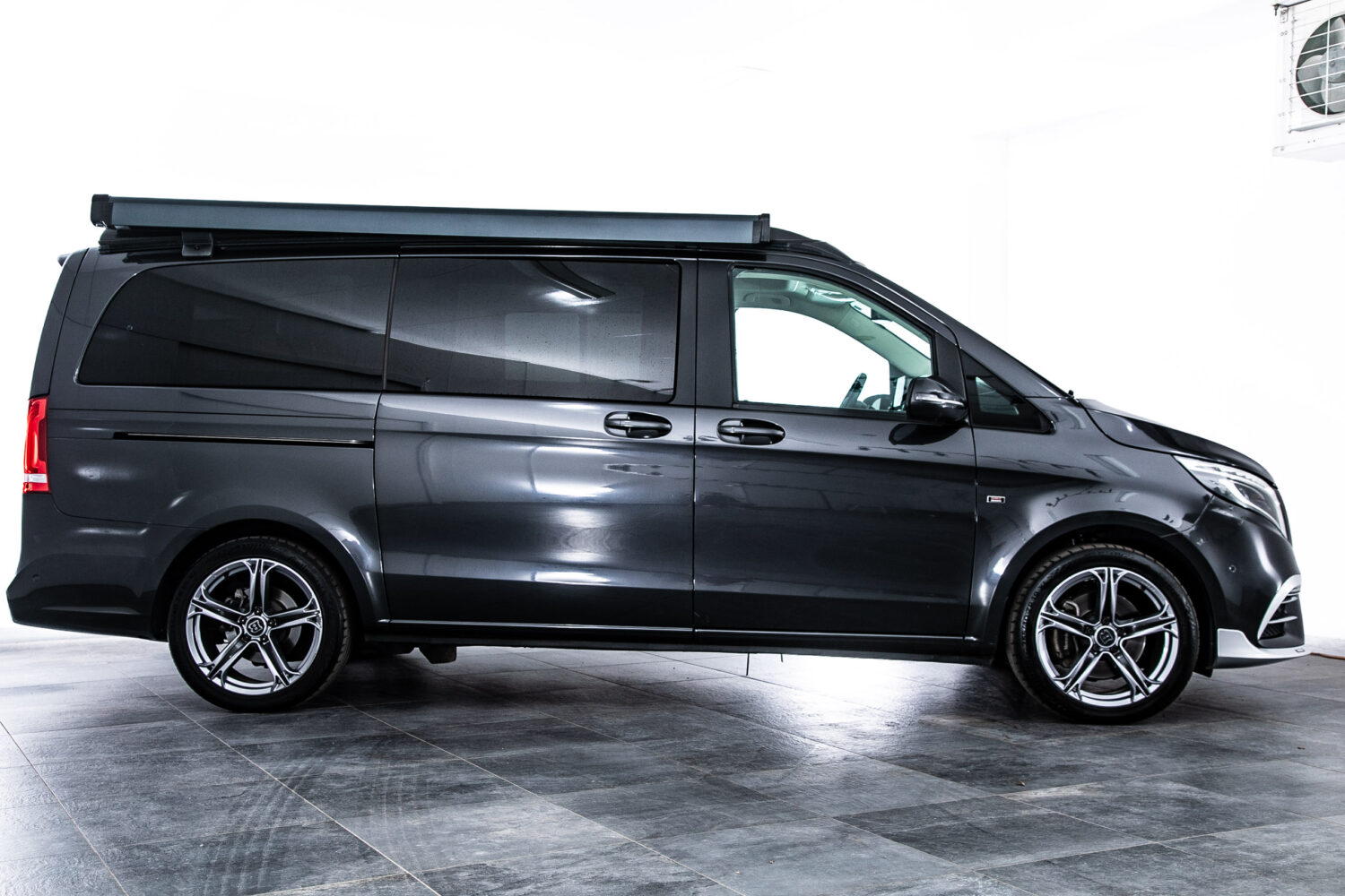 Vクラス マルコポーロ BRABUS D30 4×4 キャンパー