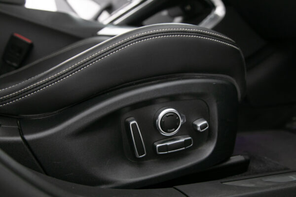 Iペイス HSE 4WD