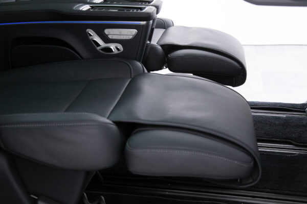V220d エクスクルーシブ ロング プラチナスイート