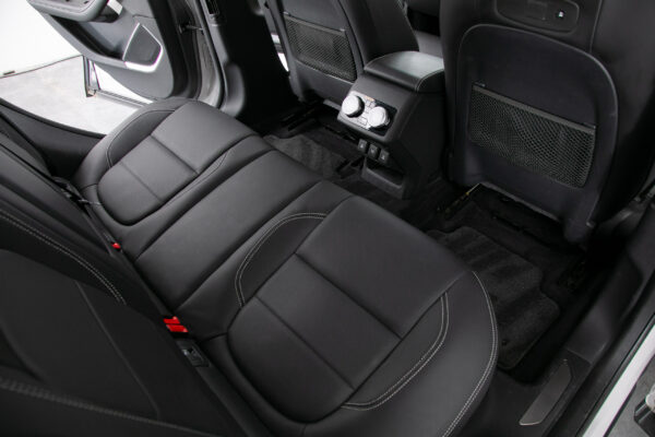 Iペイス HSE 4WD
