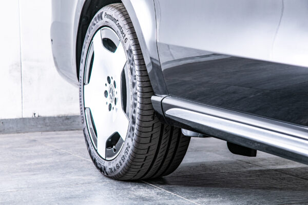 V220d エクスクルーシブロング プラチナスイート