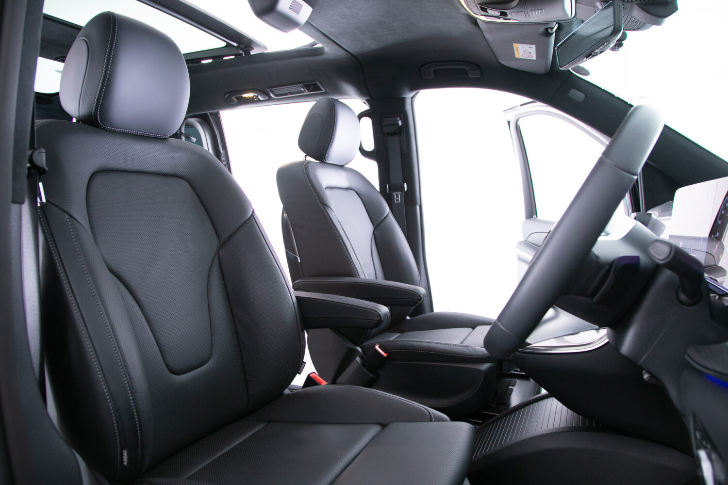 V220d エクスクルーシブロング プラチナスイート