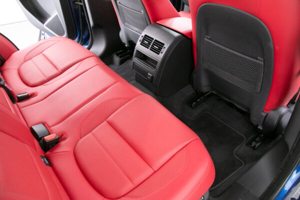 Fペイス Rダイナミック SE D200 4WD