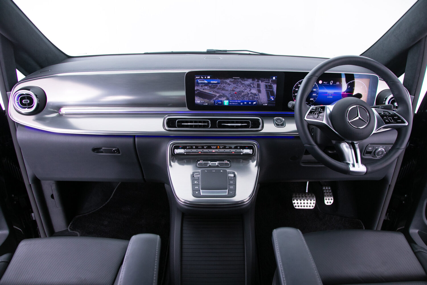 V220d エクスクルーシブ ロング プラチナスイート
