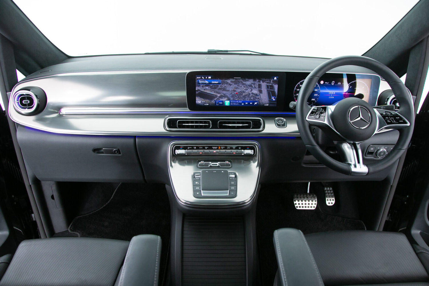 V220d エクスクルーシブ ロング プラチナスイート