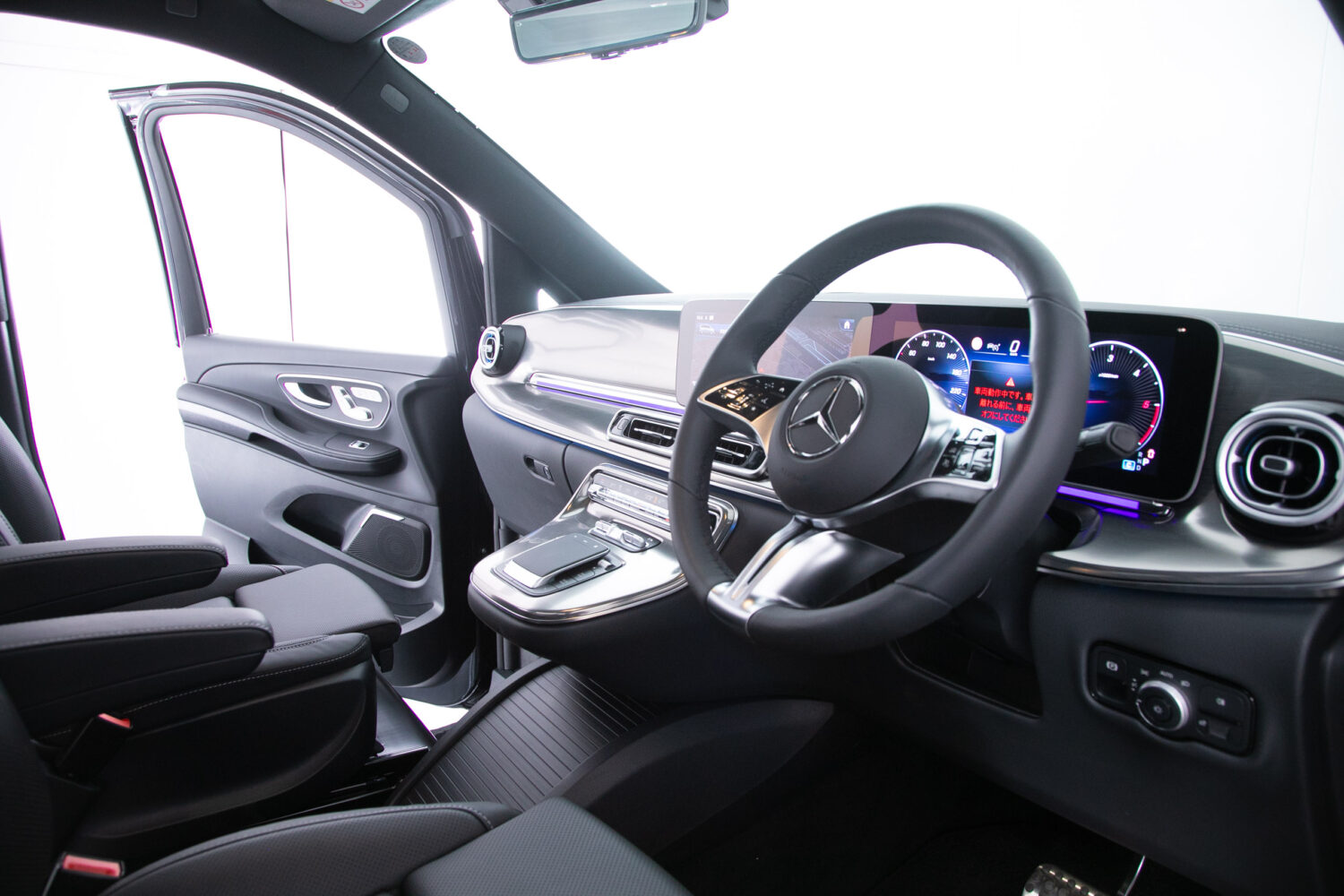 V220d エクスクルーシブロング プラチナスイート
