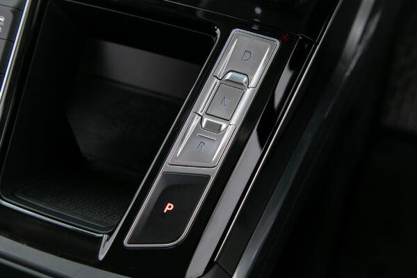 Iペイス HSE 4WD
