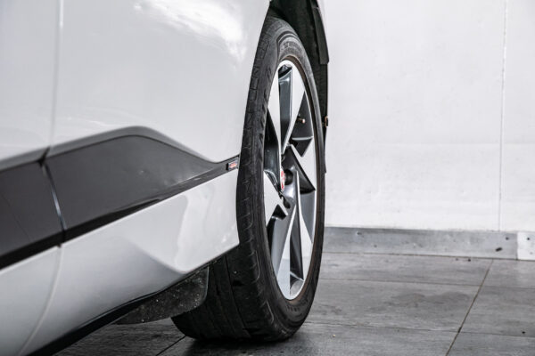 Iペイス HSE 4WD