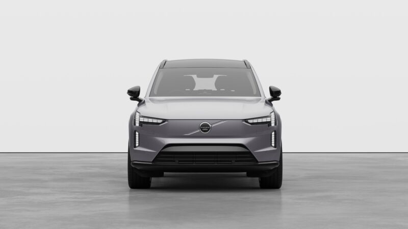 新たな電動フラッグシップSUV　新時代を象徴するボルボEX90