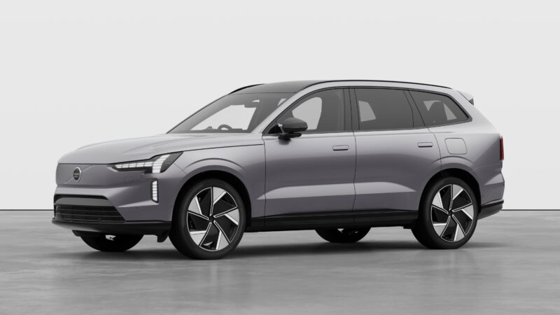 新たな電動フラッグシップSUV　新時代を象徴するボルボEX90