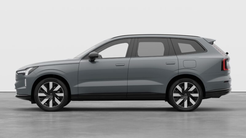 新たな電動フラッグシップSUV　新時代を象徴するボルボEX90