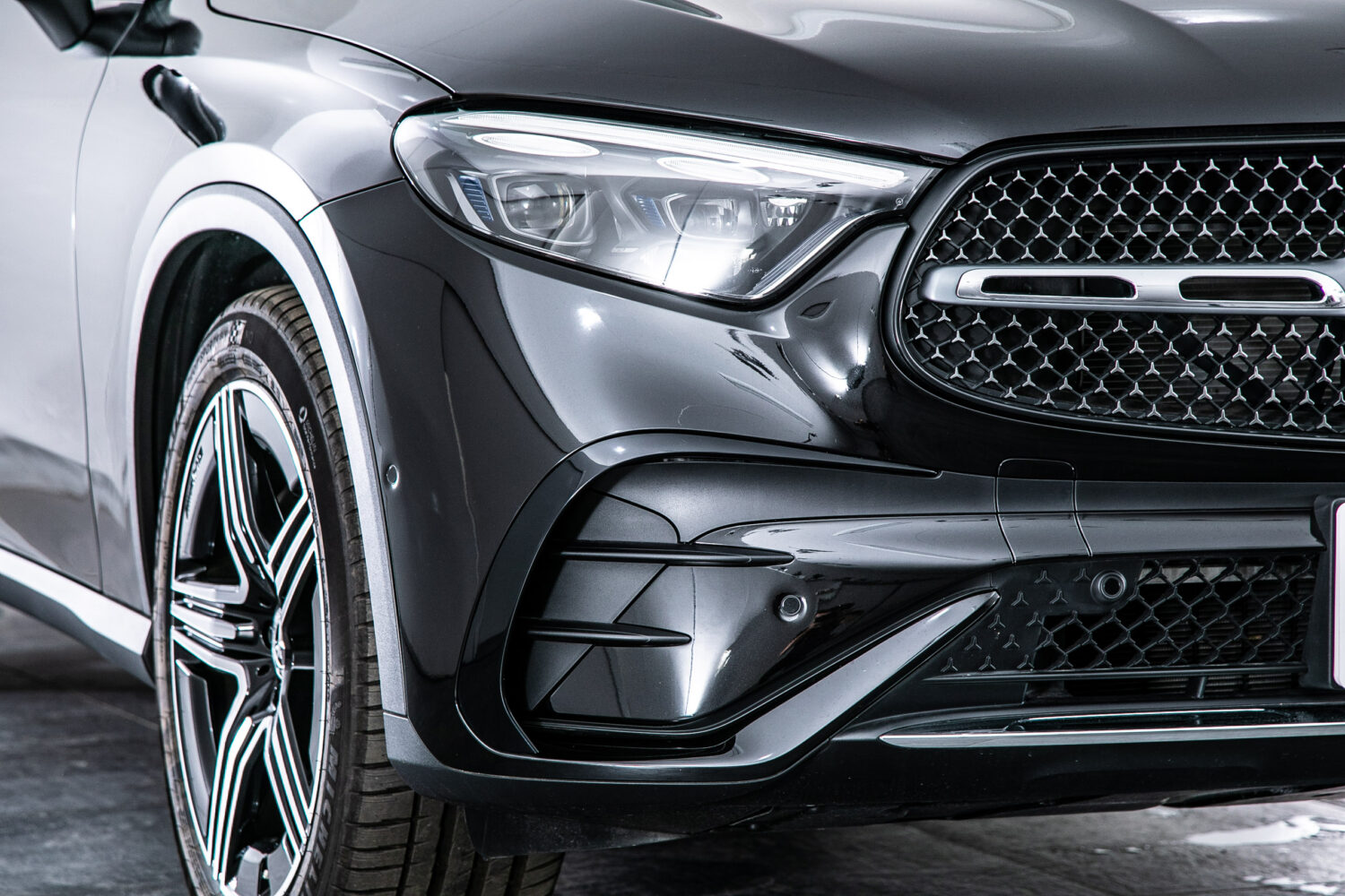 GLC220d 4マチック AMGラインPKG （ISG搭載）