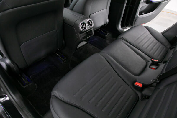 GLC220d 4マチック AMGラインPKG (ISG搭載)