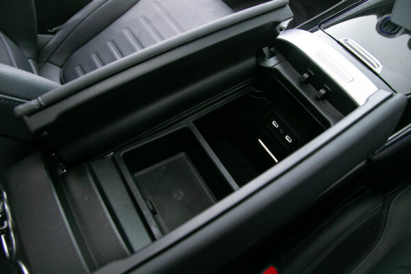 GLC220d 4マチック AMGラインPKG (ISG搭載)