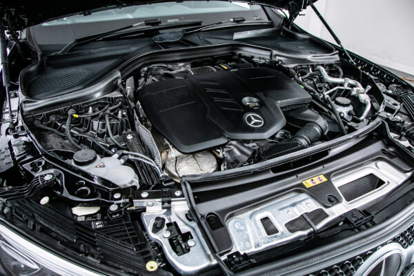 GLC220d 4マチック AMGラインPKG (ISG搭載)