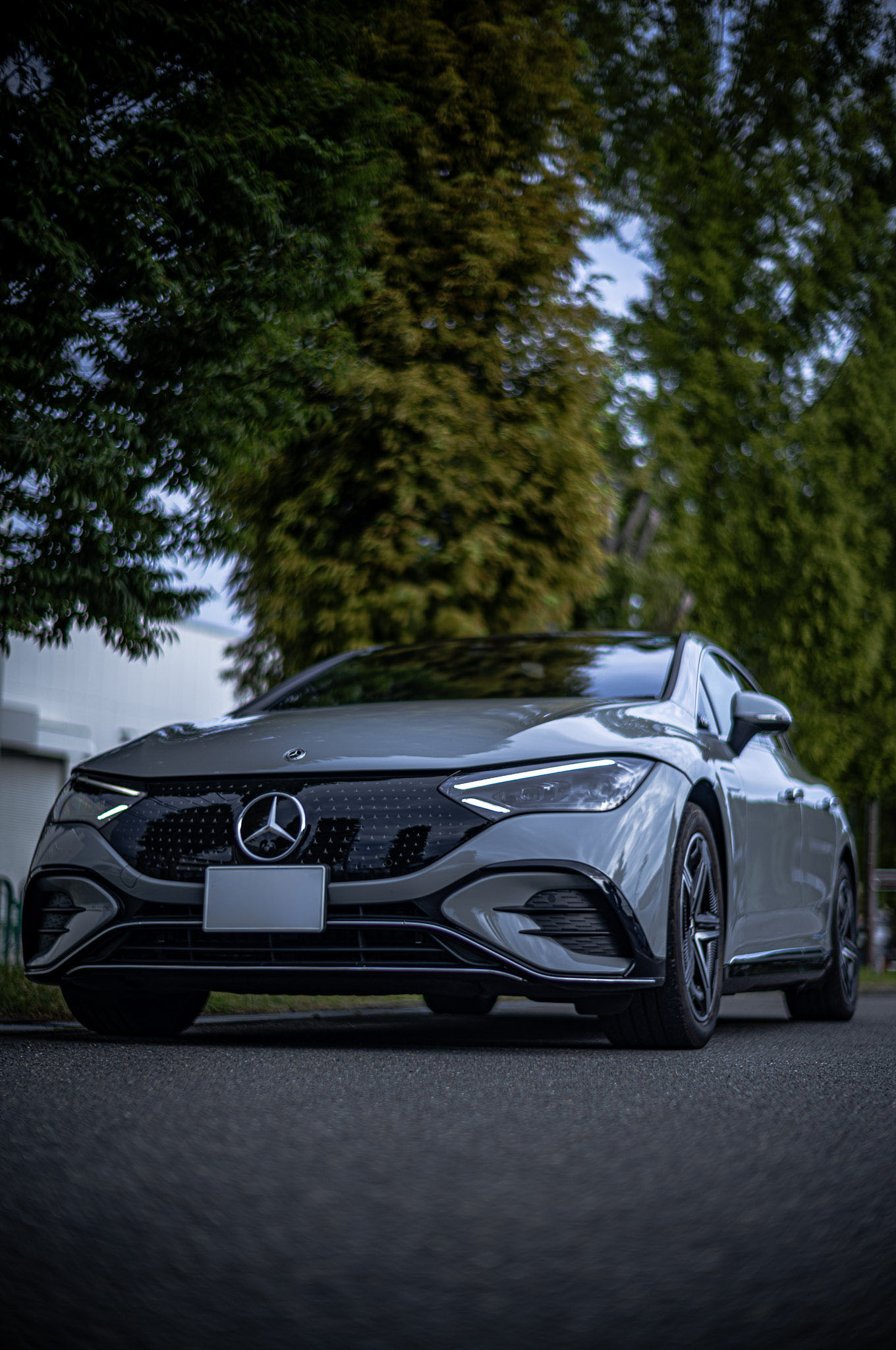 メルセデス・ベンツ・EQE350+（2023）俊敏さを手に入れた現代版W124