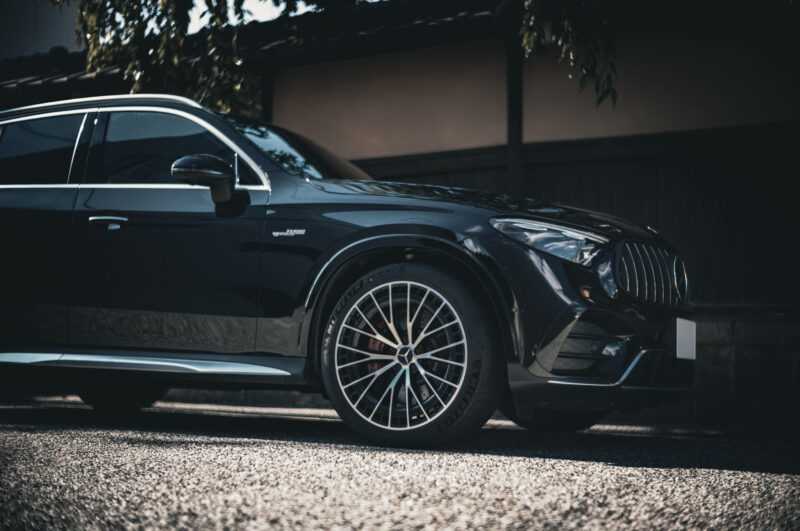 メルセデスAMG・GLC63 S E パフォーマンス(2024)サイズはほどほど、上質さに妥協なし