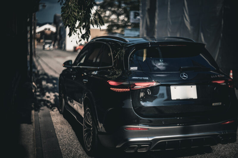メルセデスAMG・GLC63 S E パフォーマンス(2024)サイズはほどほど、上質さに妥協なし
