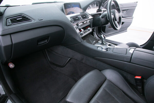 M6 グランクーペ