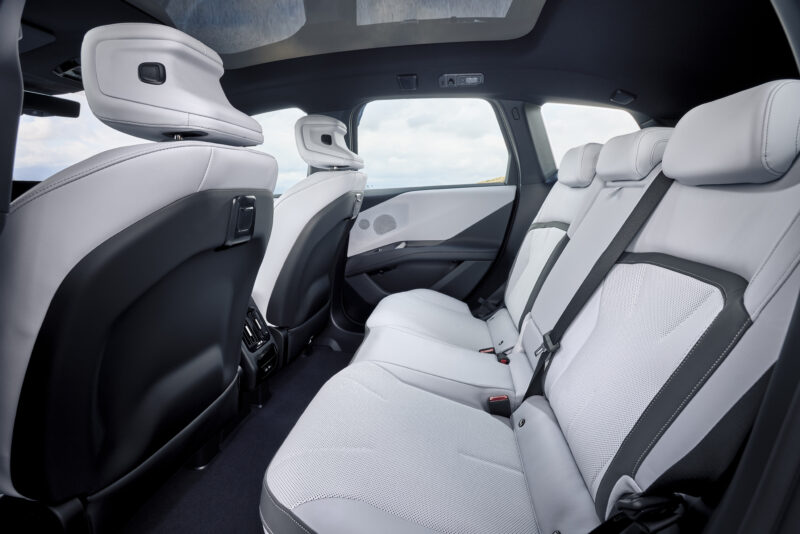 一充電での走行距離は906km　BMW iX3　ノイエ・クラッセ第一弾モデル登場