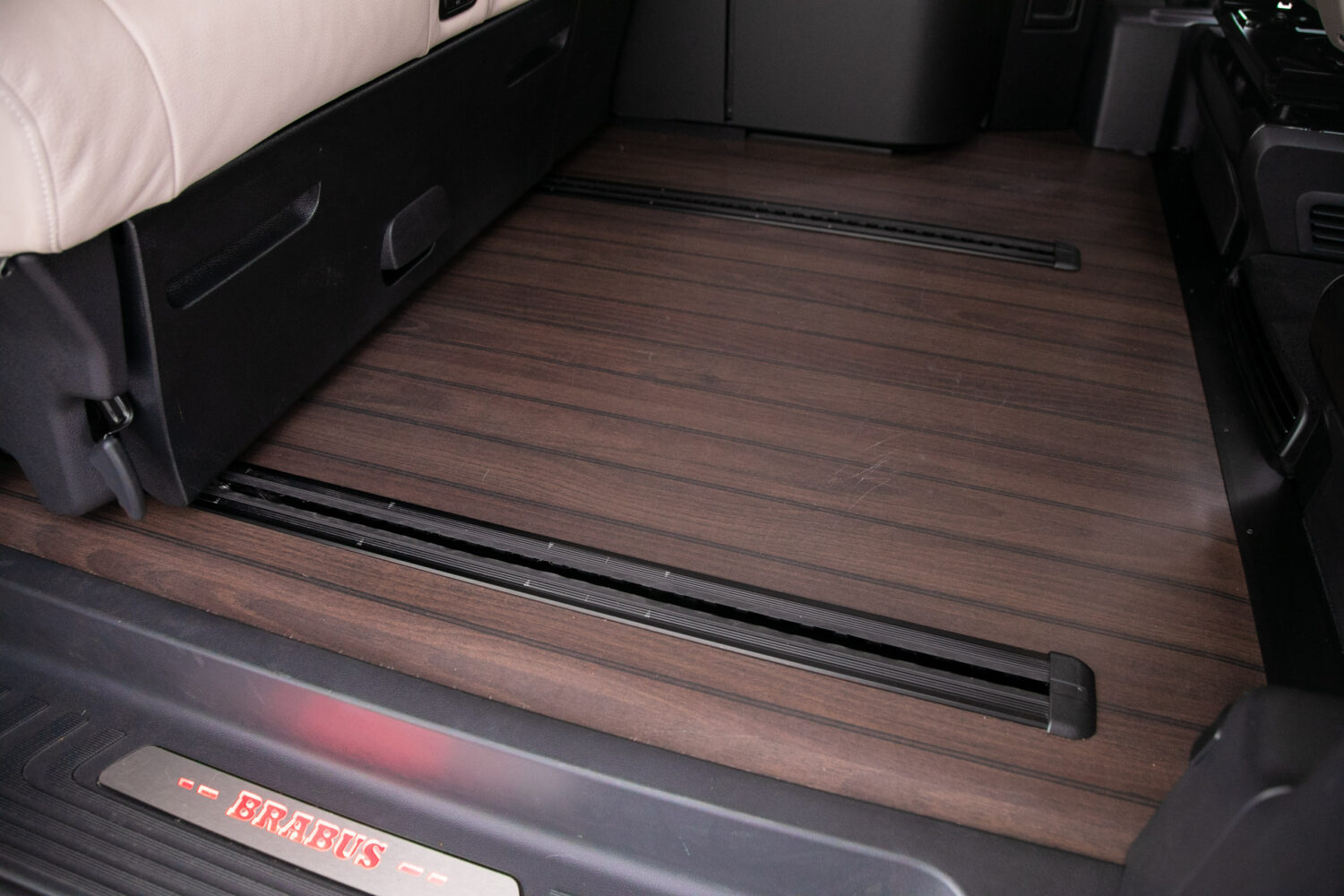 Vクラス マルコポーロ BRABUS D30 4×4 キャンパー