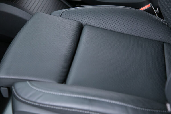 V220d エクスクルーシブ ロング プラチナスイート