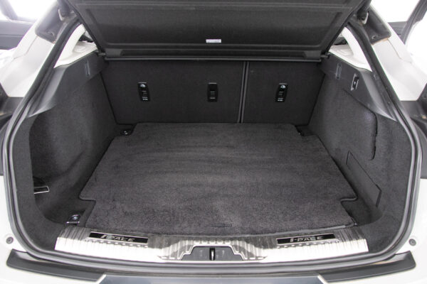 Iペイス HSE 4WD