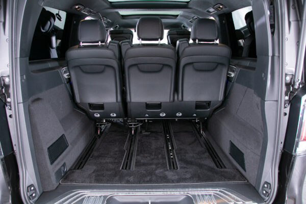 V220d エクスクルーシブロング プラチナスイート