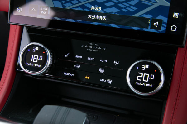 Fペイス Rダイナミック SE D200 4WD