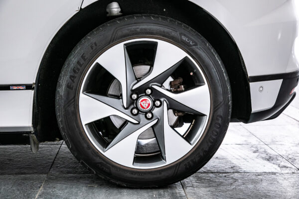 Iペイス HSE 4WD