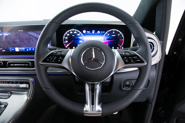 V220d エクスクルーシブロング プラチナスイート