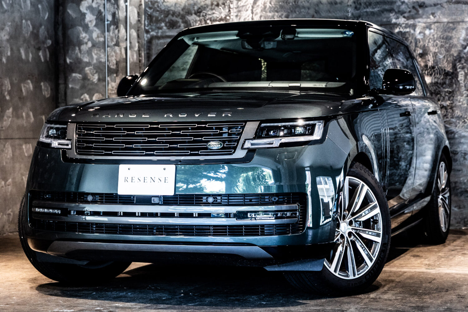 レンジローバー オートバイオグラフィ4.4L P530 LWB 4WD