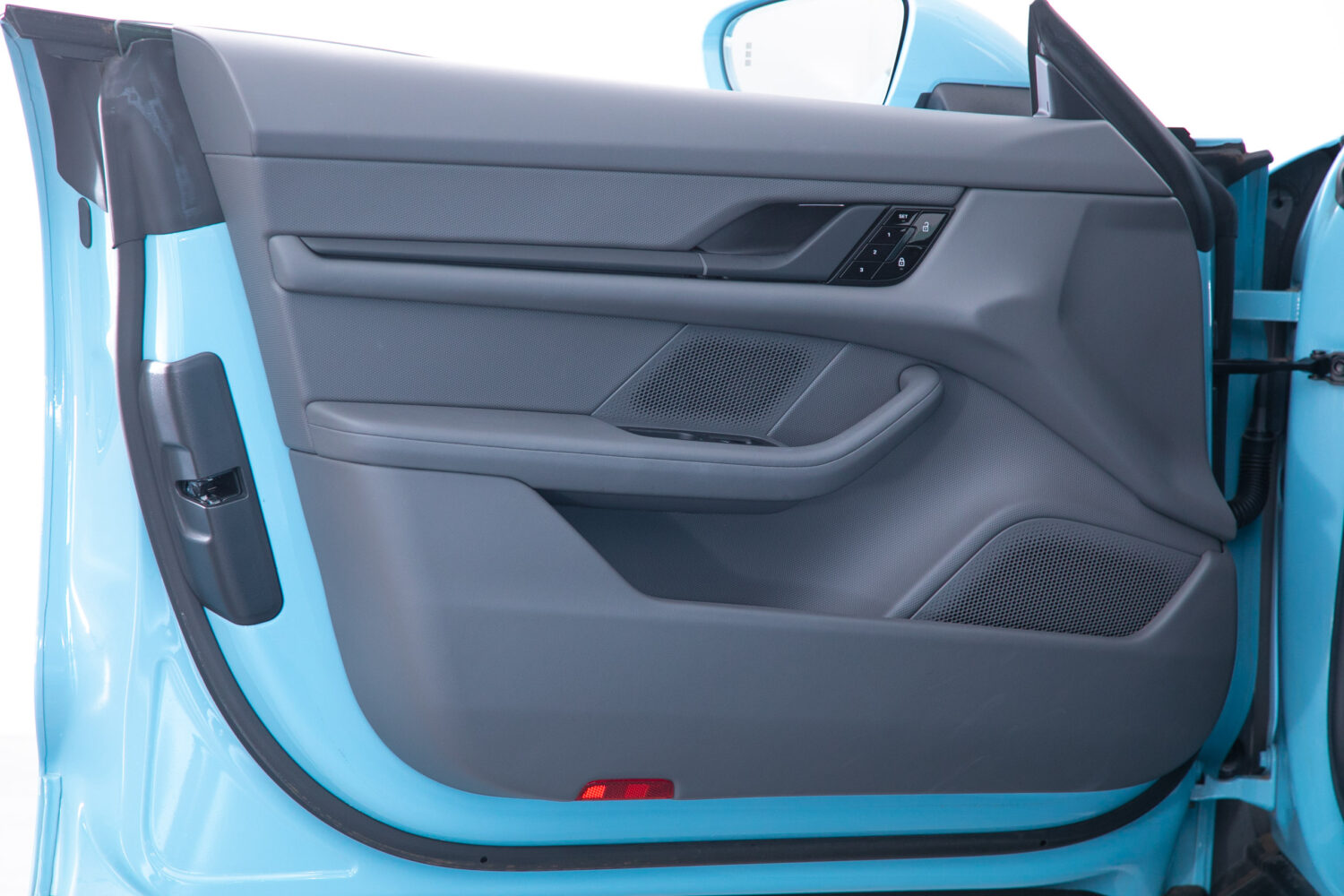 タイカン パフォーマンスバッテリープラス4+1シート