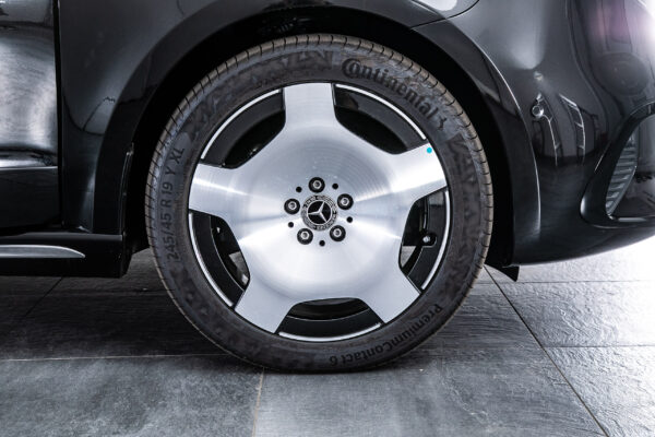 V220d エクスクルーシブロング プラチナスイート
