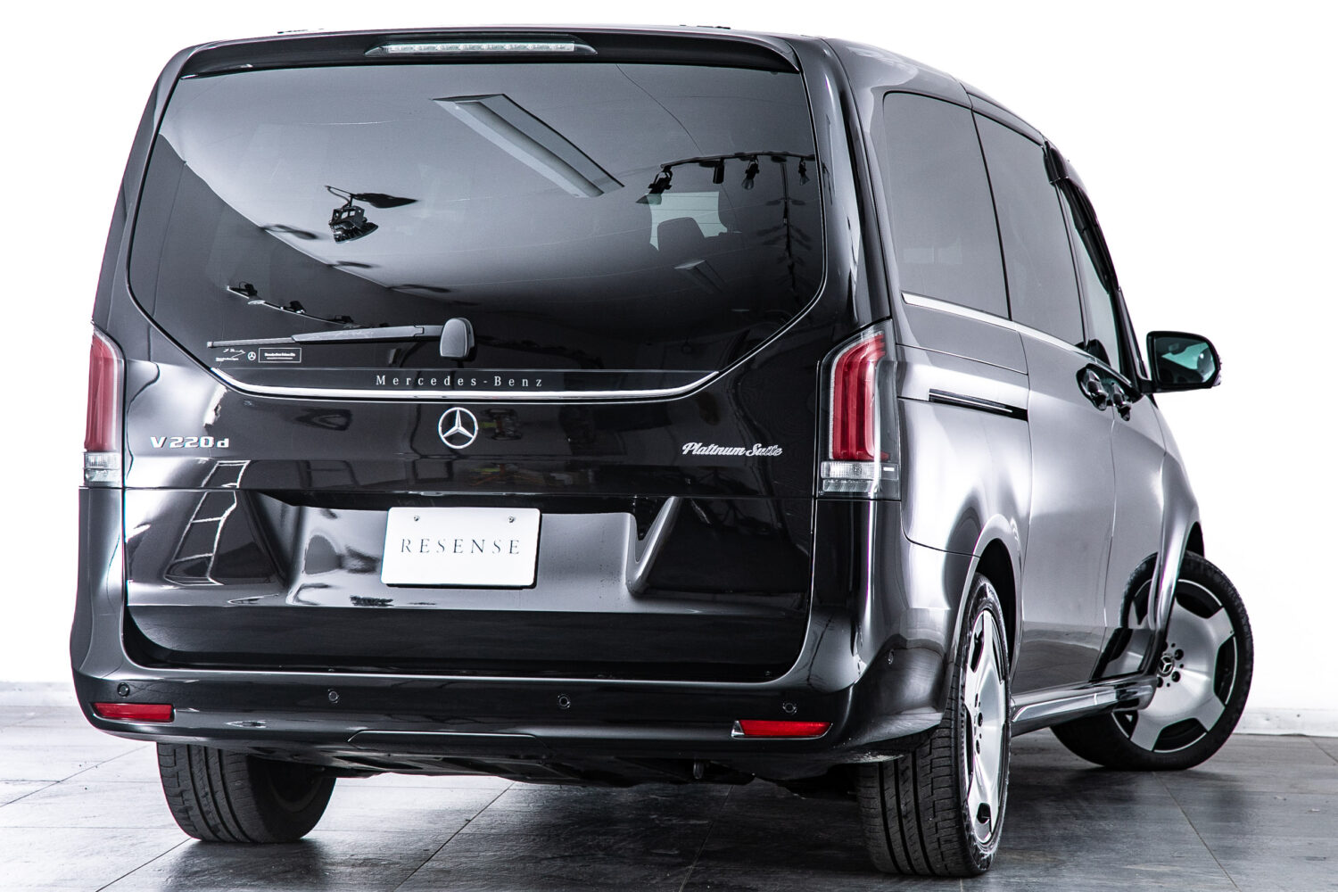 V220d エクスクルーシブ ロング プラチナスイート