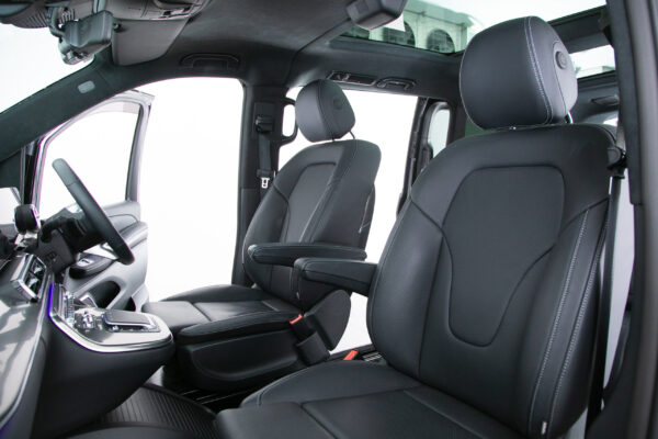 V220d エクスクルーシブ ロング プラチナスイート