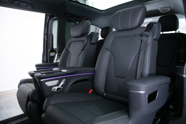 V220d エクスクルーシブ ロング プラチナスイート